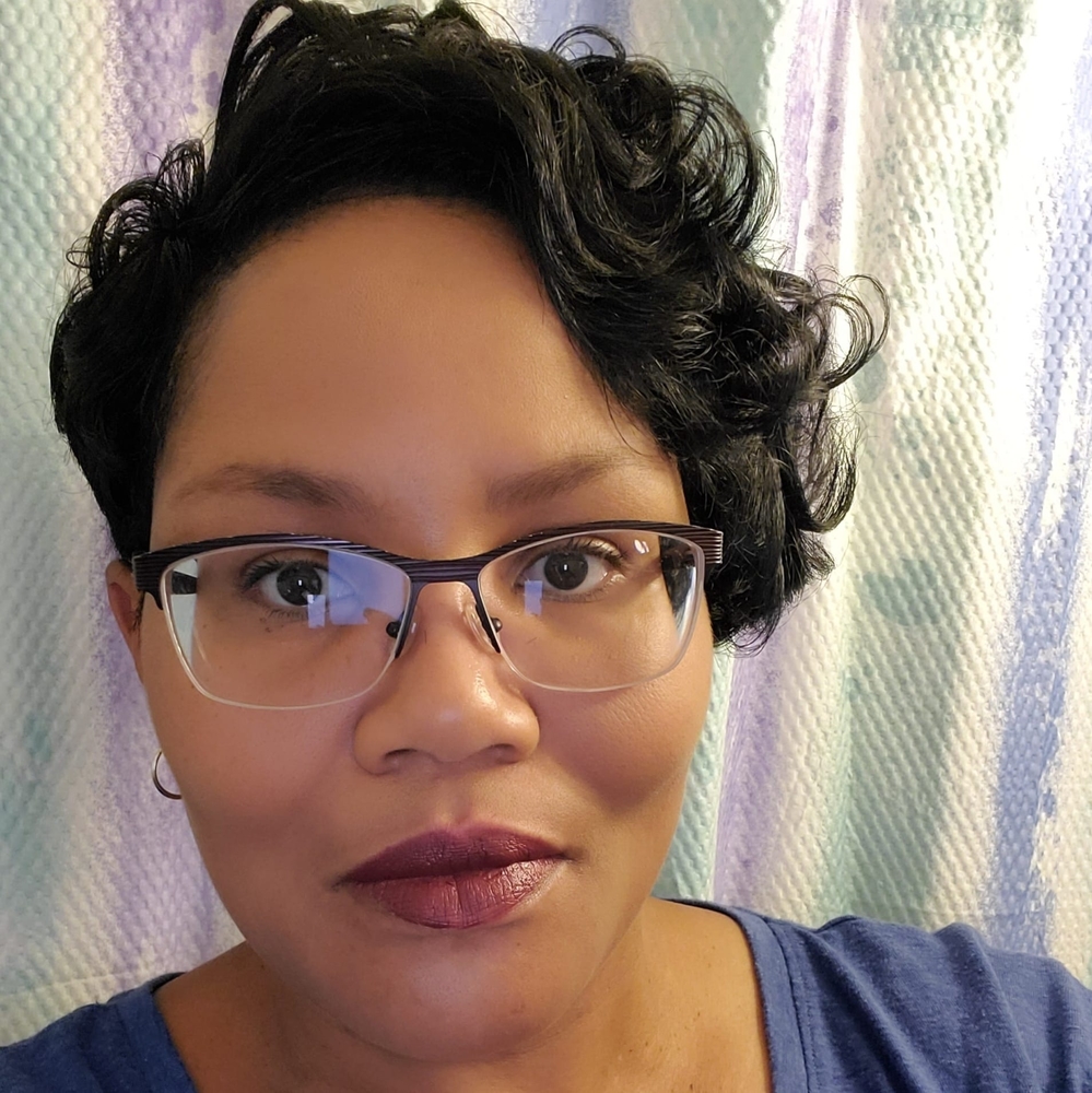 Meet your Posher, Gwendolyn